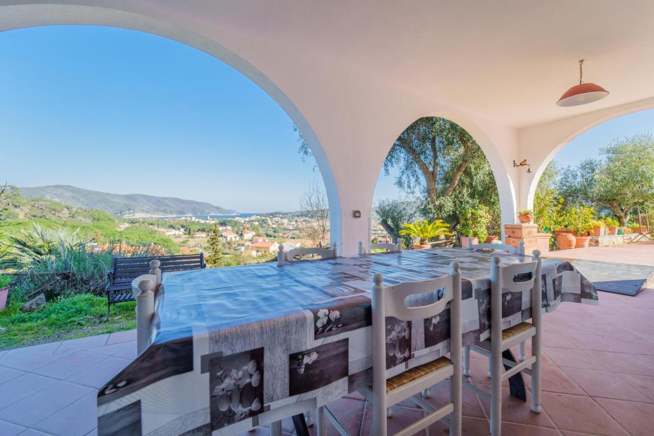 La Palazzina Nel Verde - Goelba Casa Alzi ภายนอก รูปภาพ