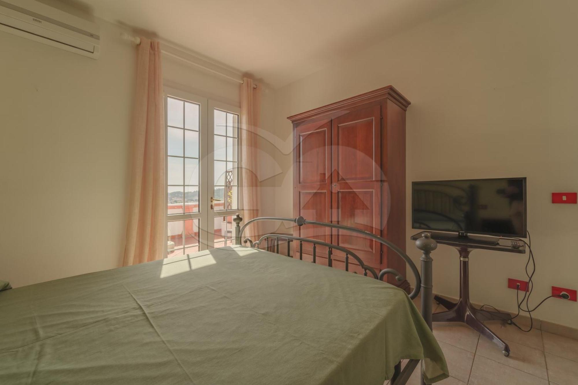 La Palazzina Nel Verde - Goelba Casa Alzi ภายนอก รูปภาพ