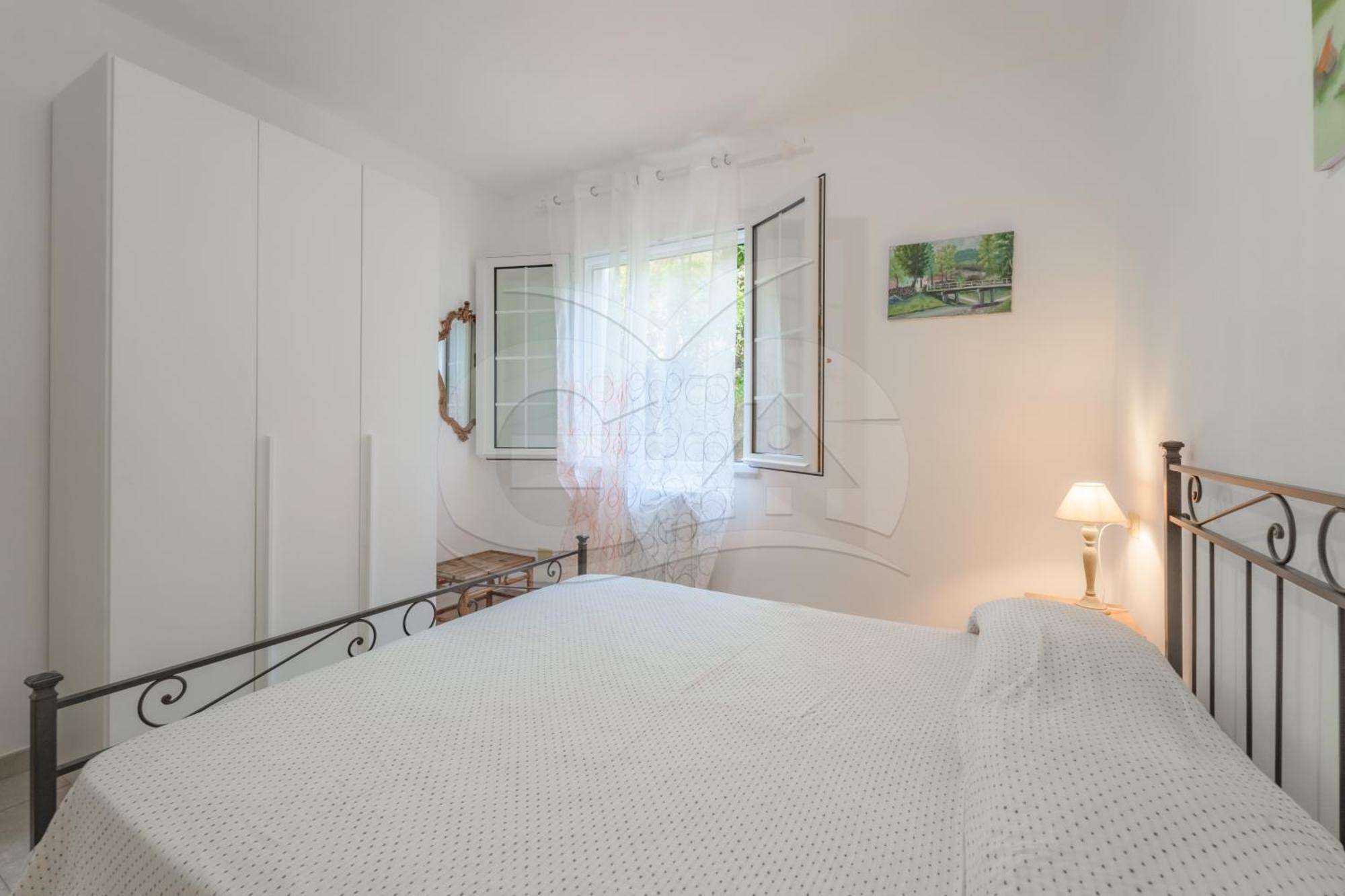 La Palazzina Nel Verde - Goelba Casa Alzi ภายนอก รูปภาพ
